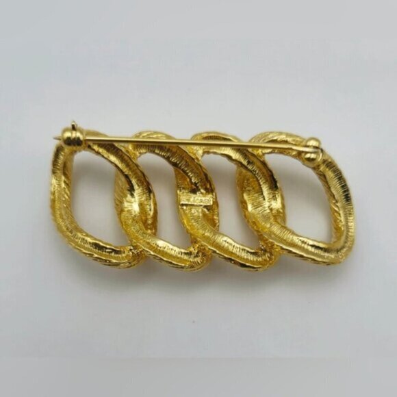 Vintage Signed MONET Gold tone Textured 4 WOVEN RINGS Shape Brooch - Picture 5 of 9